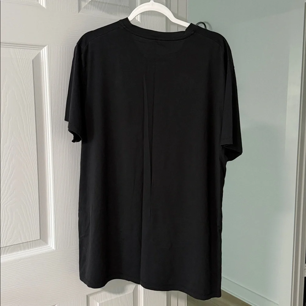 Lululemon Black V-Neck T-Shirt - Picture 2 of 3